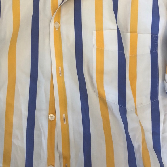 Gap button up - Picture 3 of 4
